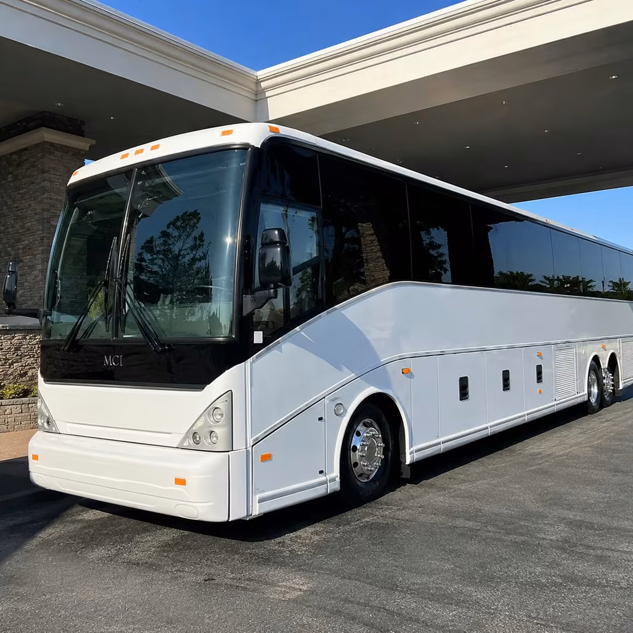 bringing groups to yuma from phoenix sky harbor and other regional airports