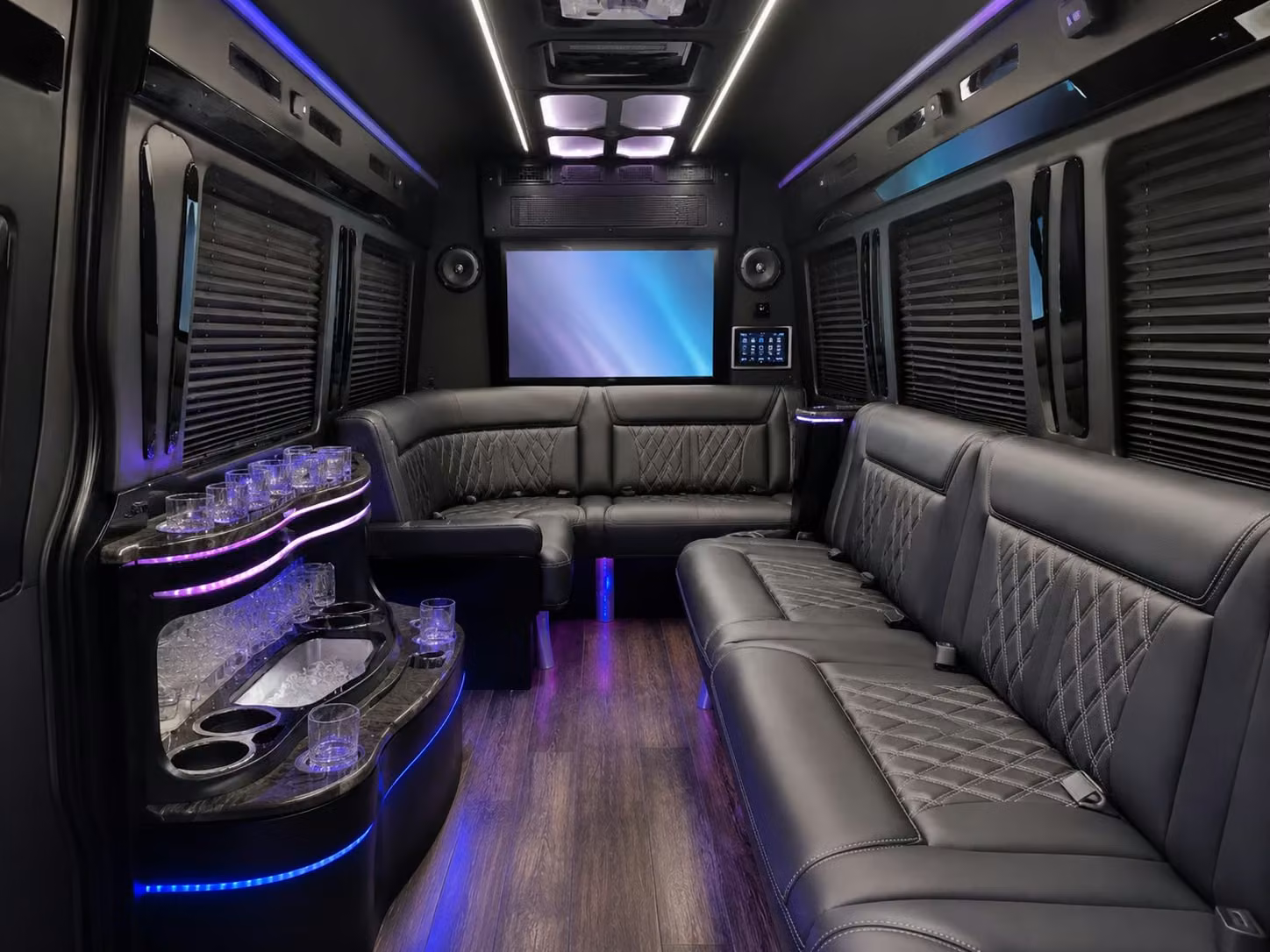 bus rental options for yuma trips