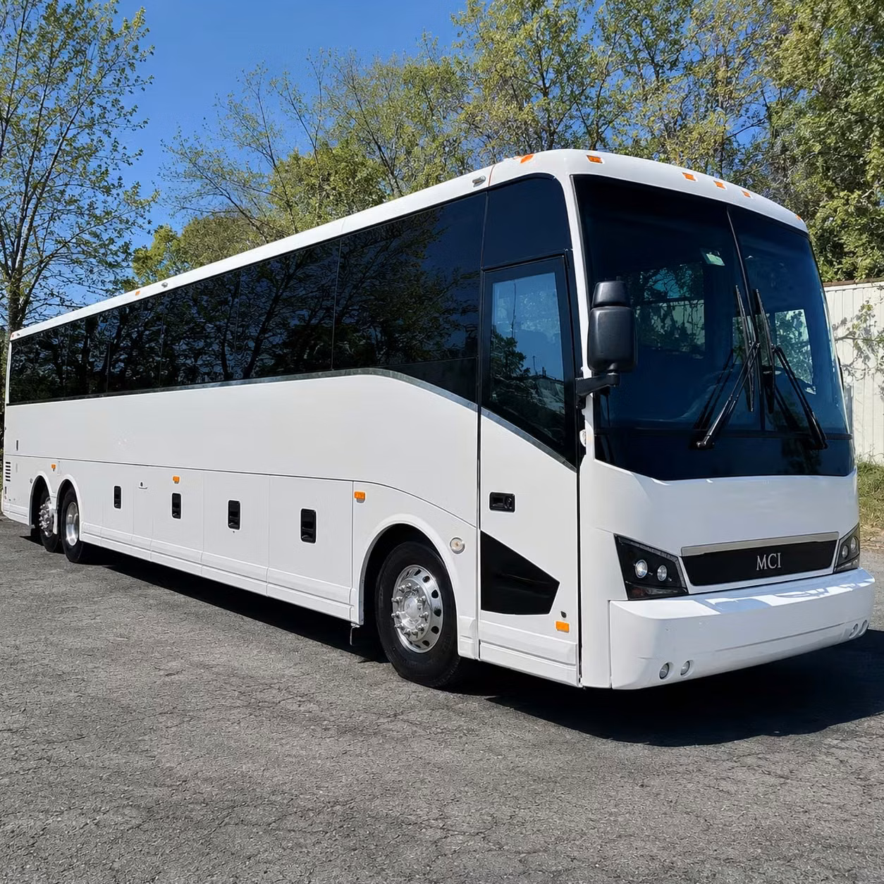 choosing the right bus for your yuma concert group has never been easier