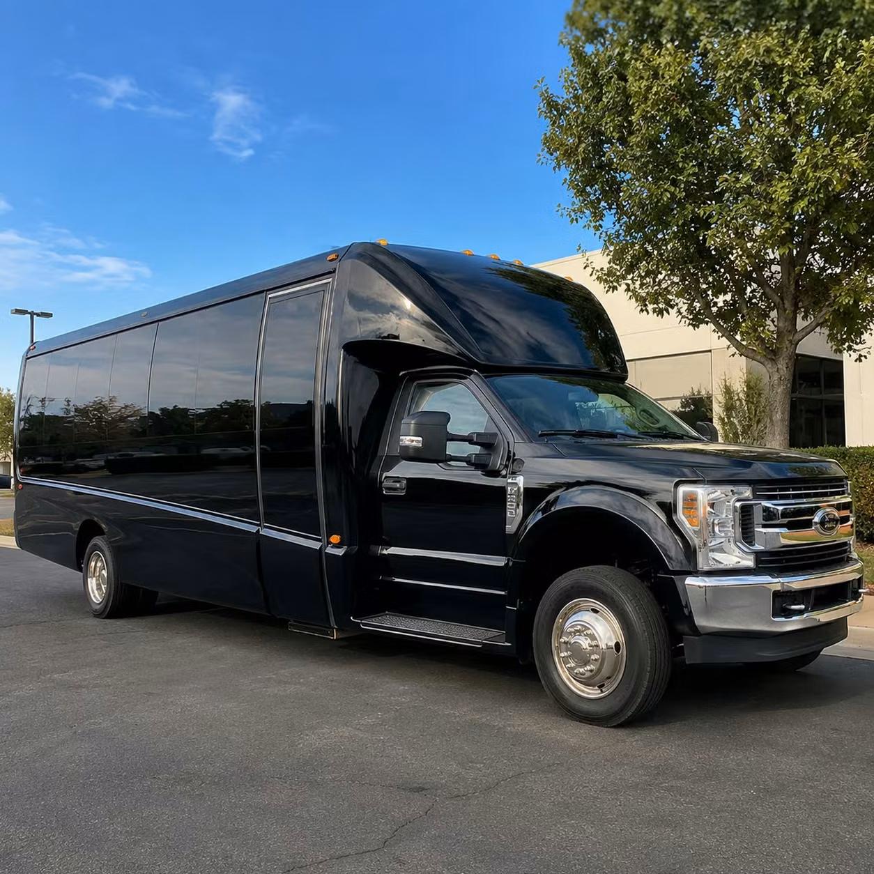 minibus rentals for smaller yuma prom groups who want a private ride