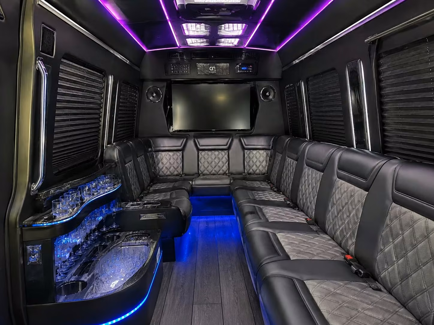 rehearsal dinner shuttle service in yuma