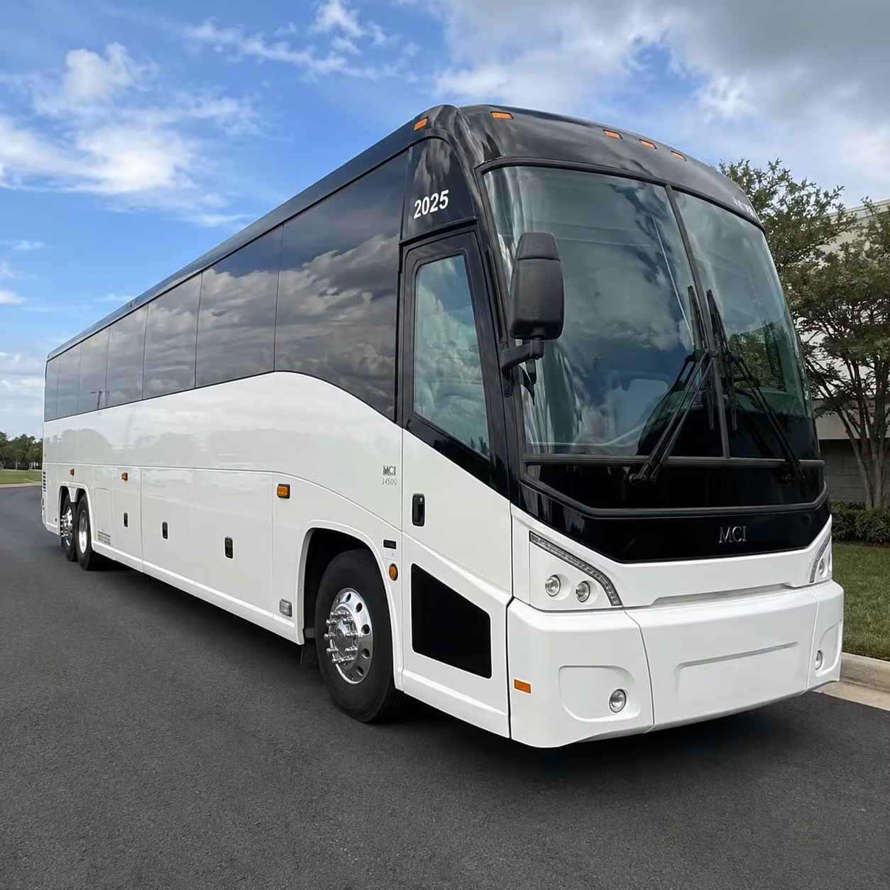 shuttle your team to yuma proving ground and military installations with ease